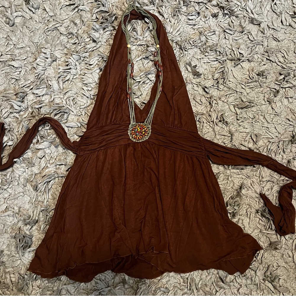Cell halter top